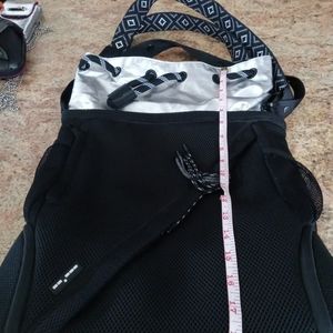 Hand bag
